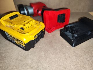 Adaptador batería Dewalt - Milwaukee 