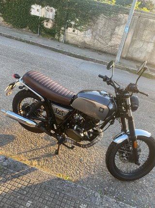 Moto Brixton Cromwell 125