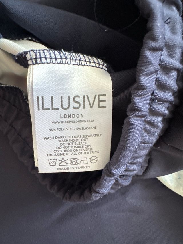 Pantalón Illussive talla 8 años