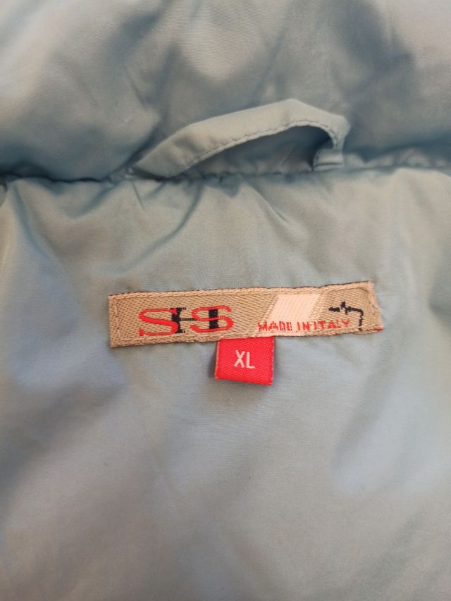 Gilet piumino celeste con cappuccio 