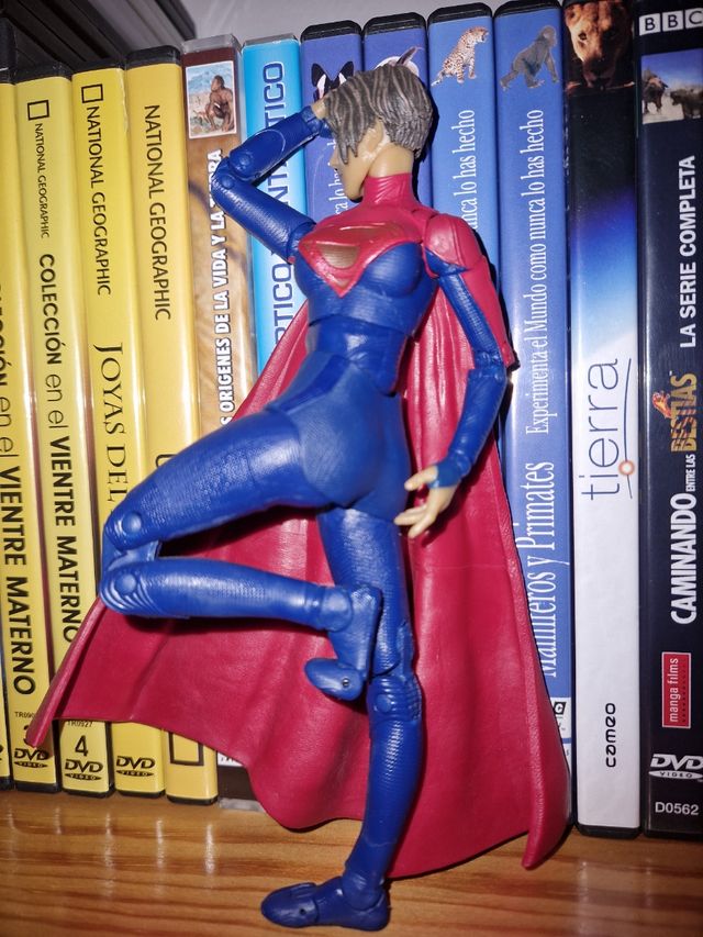 SUPERGIRL MCFARLANE TOYS