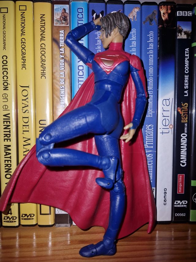 SUPERGIRL MCFARLANE TOYS