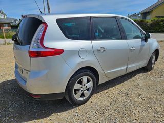 Renault Grand Scenic 2011