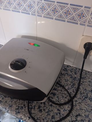 Sandwichera plancha.