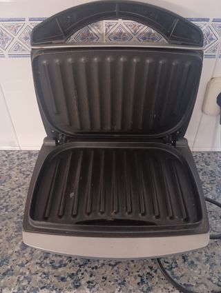 Sandwichera plancha.