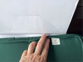 Porta bufandas/ corbatas/ pañuelos . Viaje. Delsey