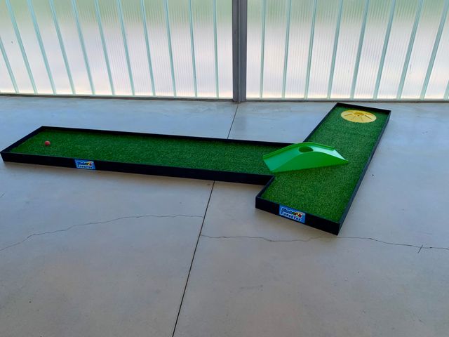 Alquiler de minigolf