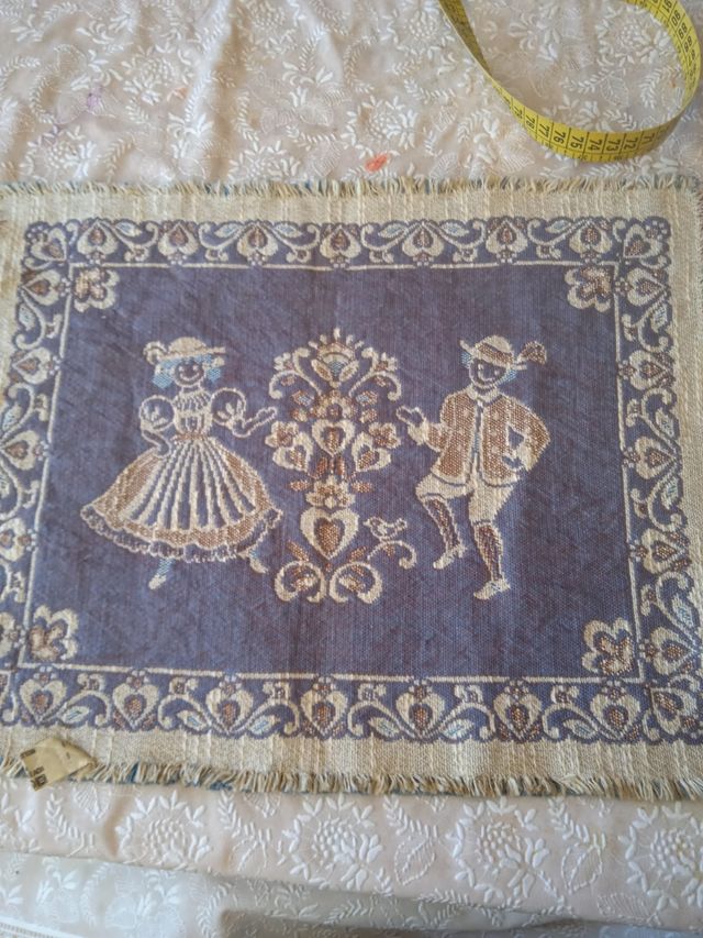 Tapiz antiguo rebersible