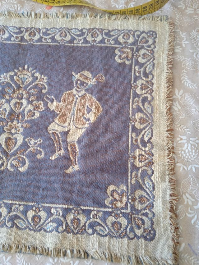 Tapiz antiguo rebersible