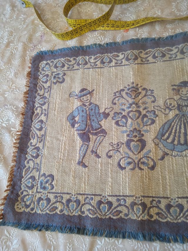 Tapiz antiguo rebersible