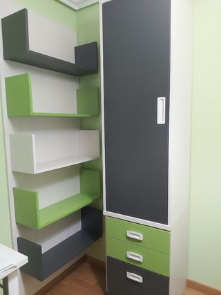 Conjunto armario,estantes,mesa