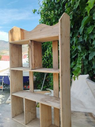 Estantería de cocina de madera antigua