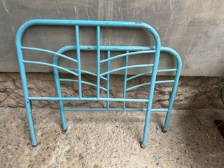 Cabeceros y pieceros vintage.