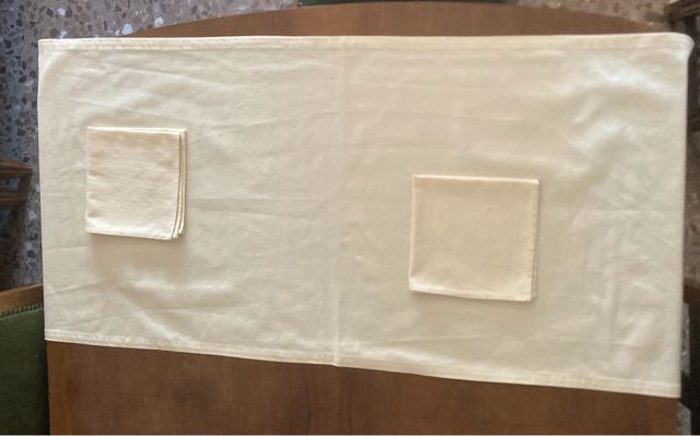 Mantel camino de mesa beige