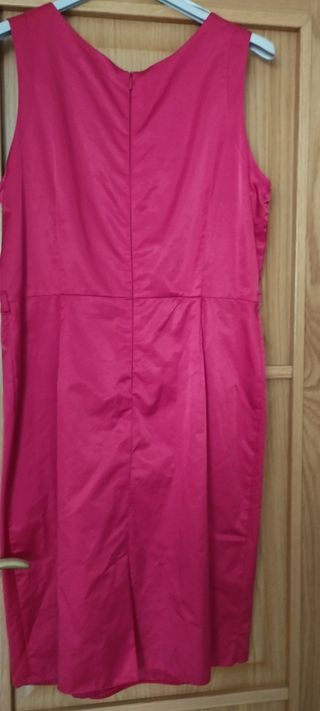Vestido y chaqueta rojo