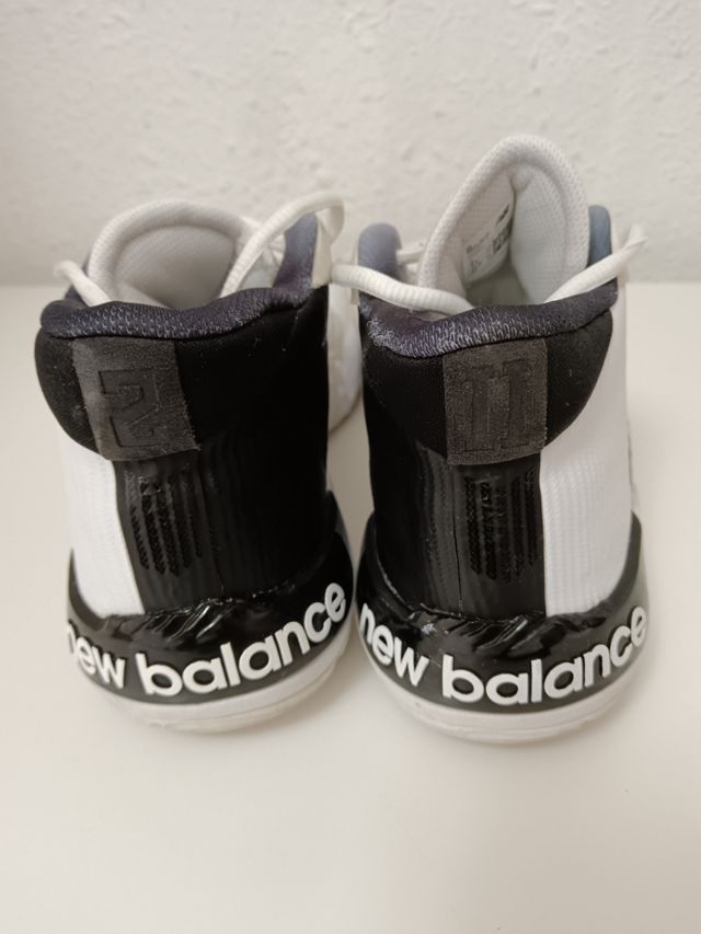 Zapatos Kawhi la talla 42.5