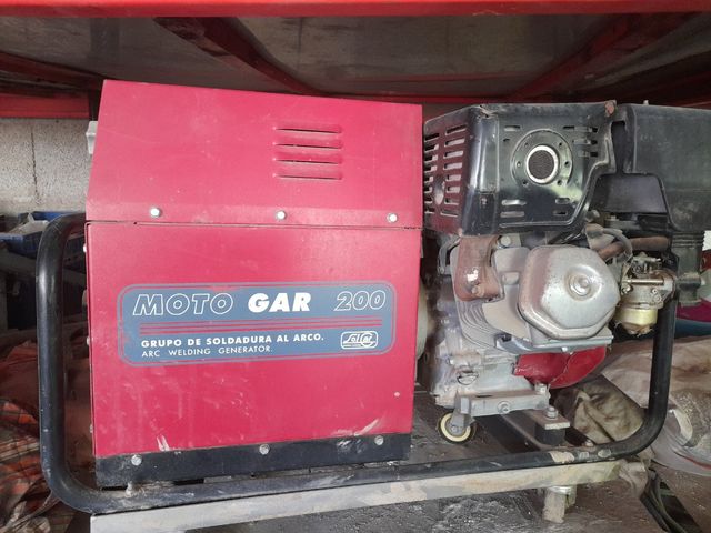 Grupo soldadura y generador Moto Gar 200