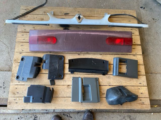 Peças Renault 19, volante, faróis, farolins|USADO