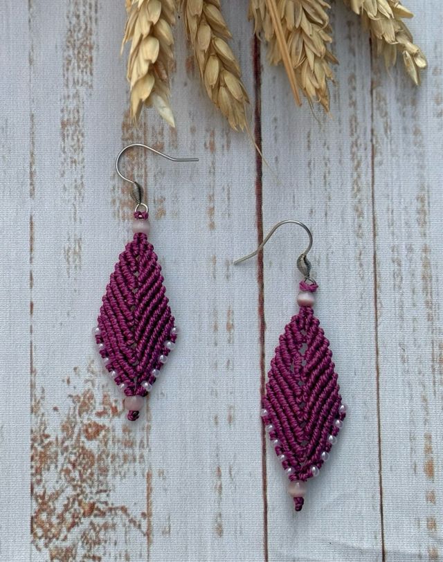 Pendientes hoja macrame