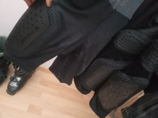 dos abrigos cortos de zorros talla como L 