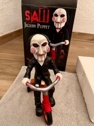 Muñeco / Figura: SAW triciclo Xtrem Dform. NUEVO.