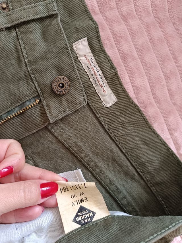 Pantalón pata ancha