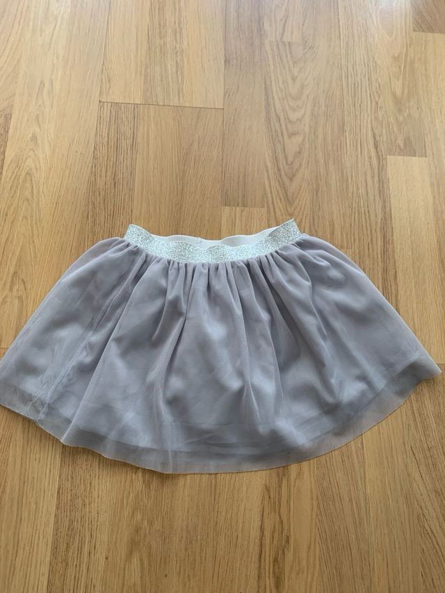 Falda corta tipo tutu