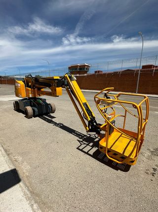 Alquiler Brazo Articulado HA15 IP electrico.Ocaña