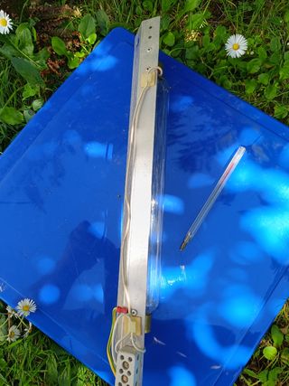 Antigua lámpara de cabina telefonica