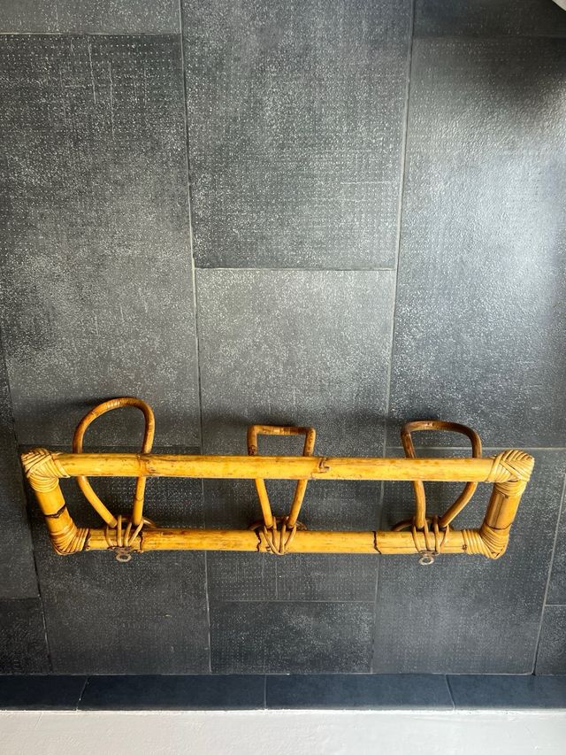 Appendiabiti in vimini