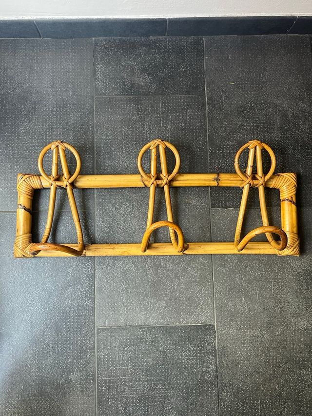 Appendiabiti in vimini