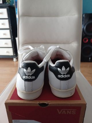 Zapatillas. adidas # 36 buen stado