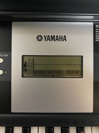 Piano Yamaha electrónico