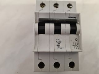 Interruptor Magnetotérmico SIEMENS 5 SX1 – C 25