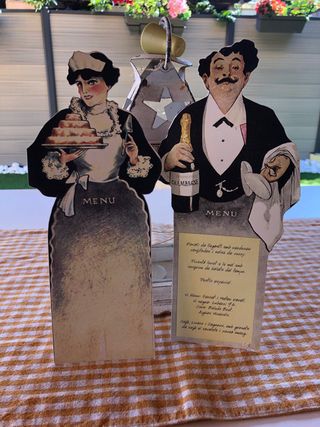 Camareros carton 12 unidades. 