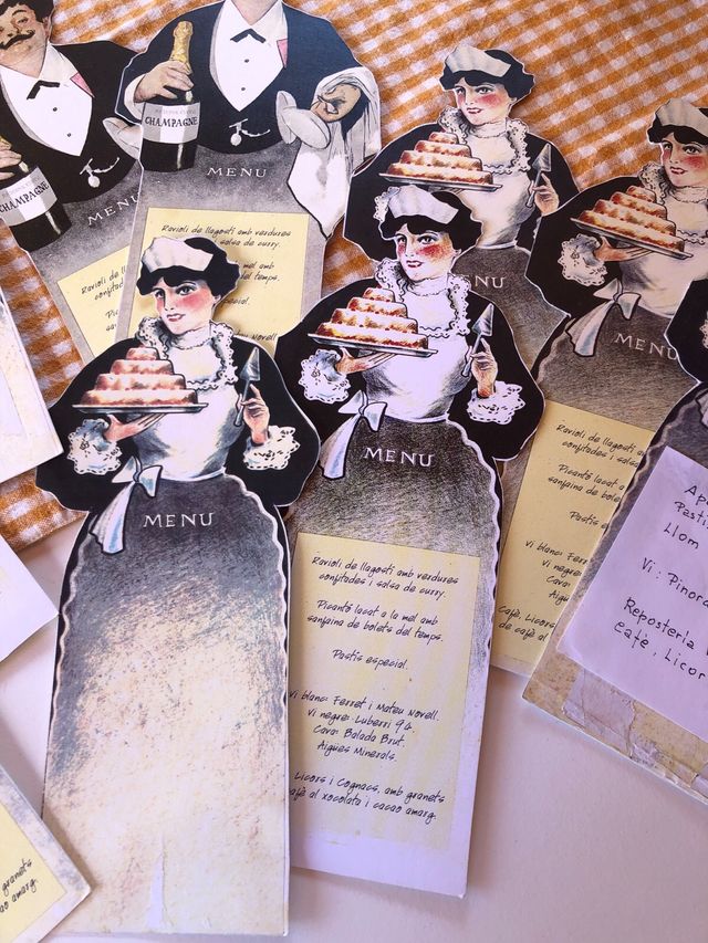 Camareros carton 12 unidades. 