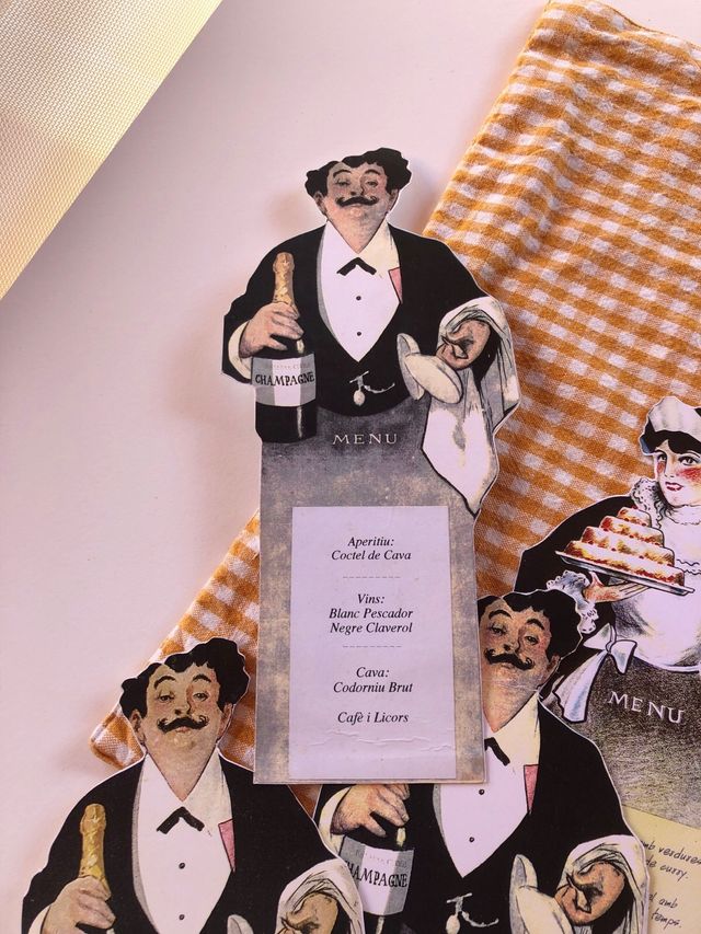 Camareros carton 12 unidades. 