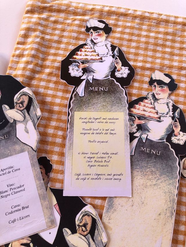 Camareros carton 12 unidades. 