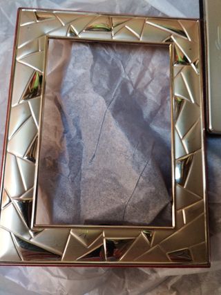 Marcos de fotos de plata.