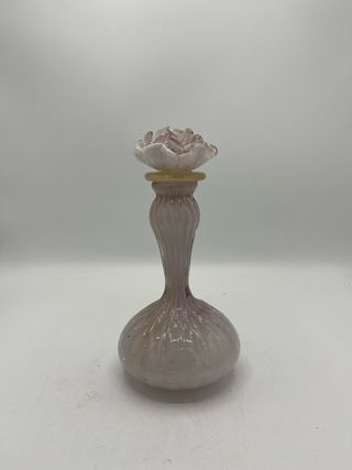 Bottiglia lilla in vetro di murano