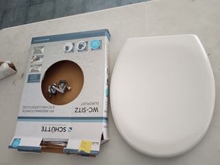 SCHÜTTE Asiento de inodoro Duroplast con descenso