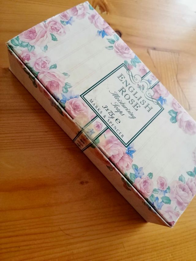 Caja jabones Marks & Spencer English Rose