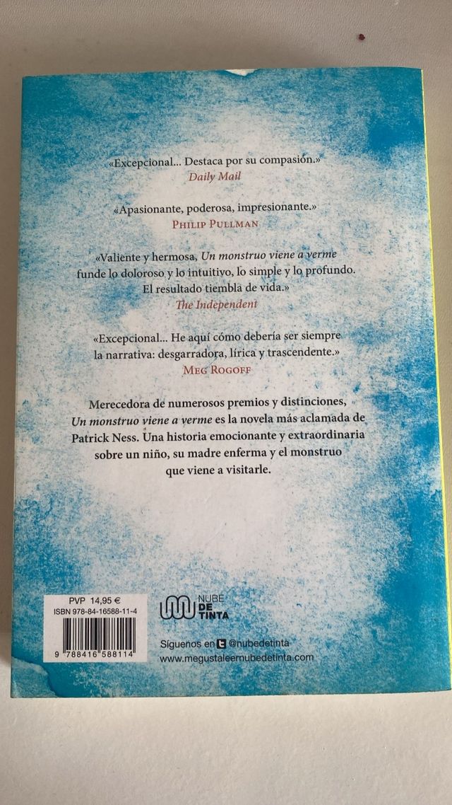 un monstruo viene a verme
