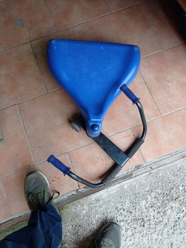 triciclo con manico per bambini