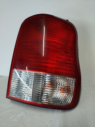 ✅PILOTO TRASERO DERECHO KIA CARNIVAL '03