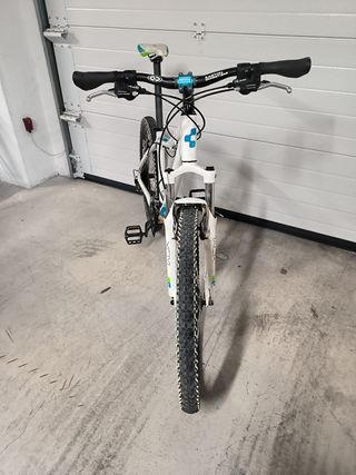 Bicicleta  Cube Access Talla S-M Aluminio 