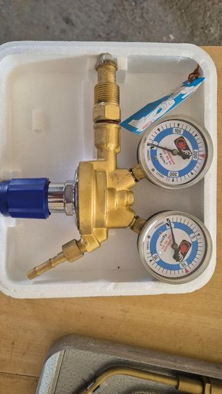 Soplete para soldar, cortar ,manómetro y manguera