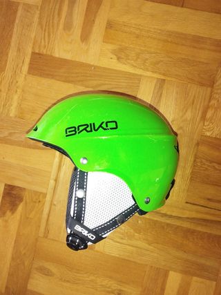 Casco de esquí briko. 54-58cm