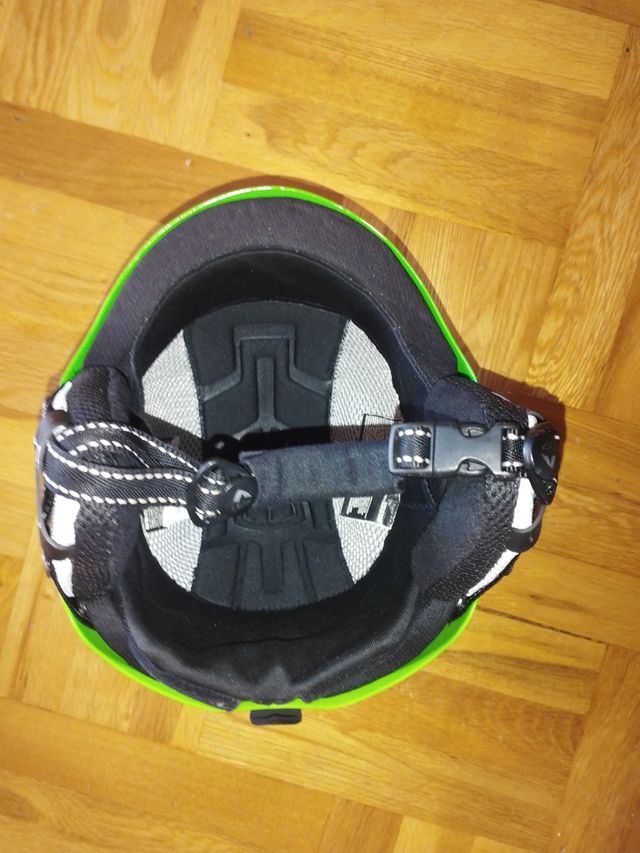 Casco de esquí briko. 54-58cm