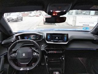 Peugeot e-2008 2022